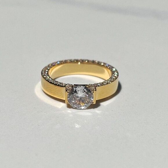 New! “Amelie” Gold Ring - Picture 1 of 7